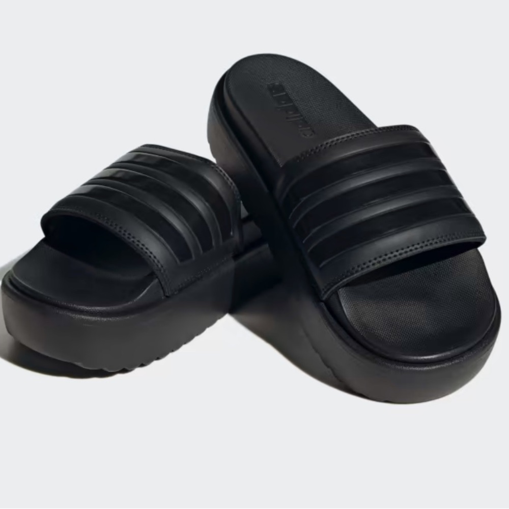 Like new Women’s adidas triple black ADILETTE PLATFORM SLIDES - Picture 4 of 7